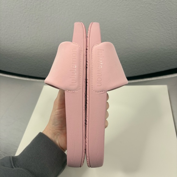 Lululemon Women’s Restfeel Slide Pink Haze - Size 6 - Picture 8 of 13